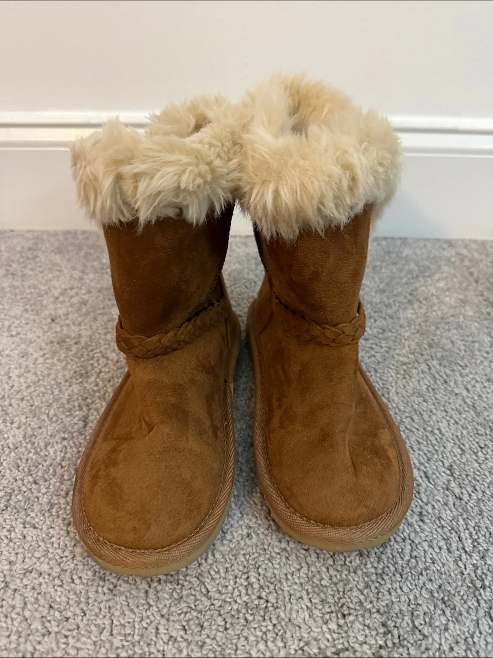 Gently worn The Children's Place Brown Faux Fur Trim Girls' Winter Boots